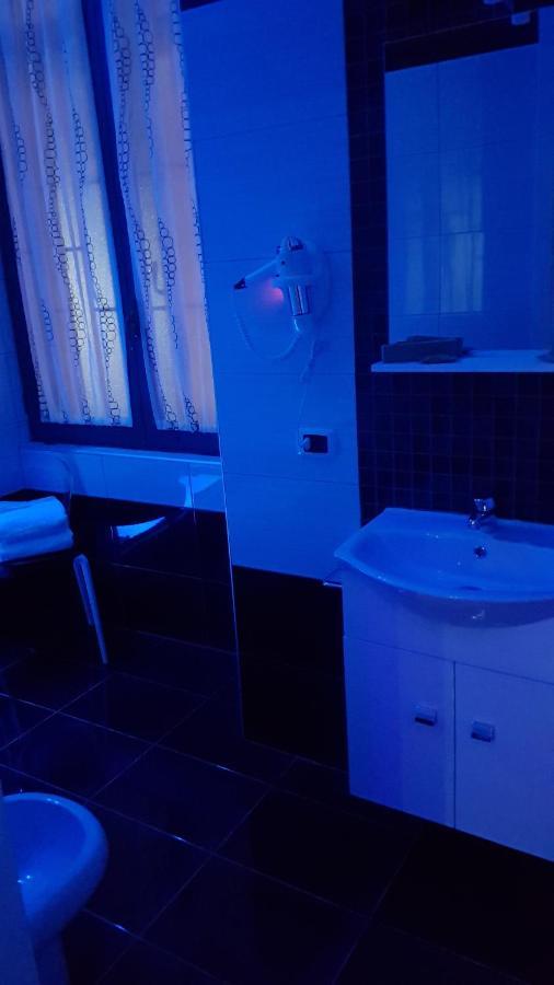 Hotel Taromy Неаполь Экстерьер фото