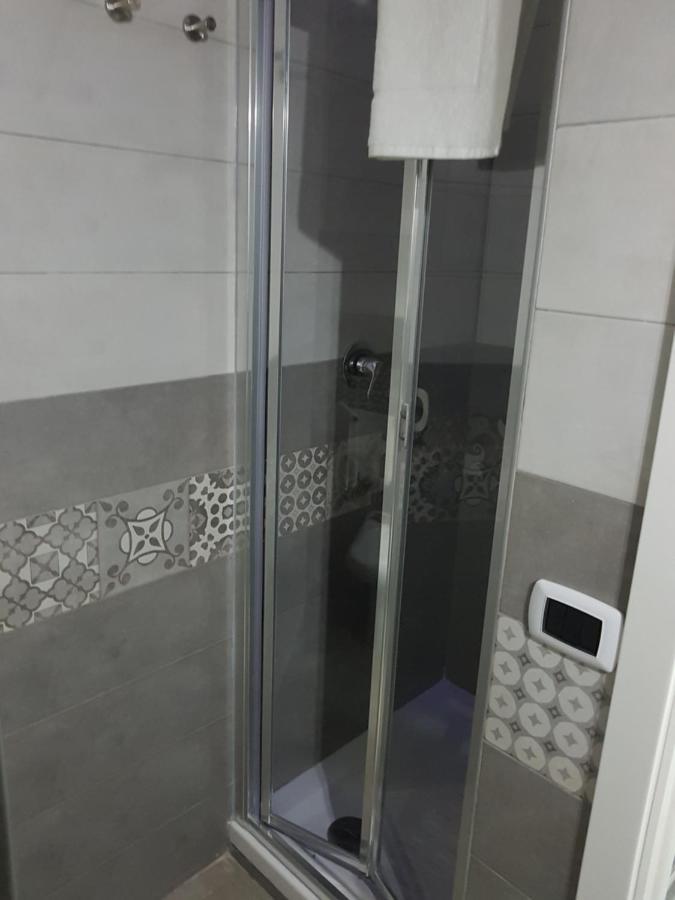 Hotel Taromy Неаполь Экстерьер фото