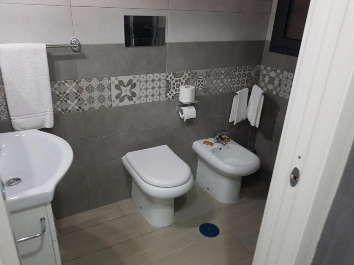 Hotel Taromy Неаполь Экстерьер фото